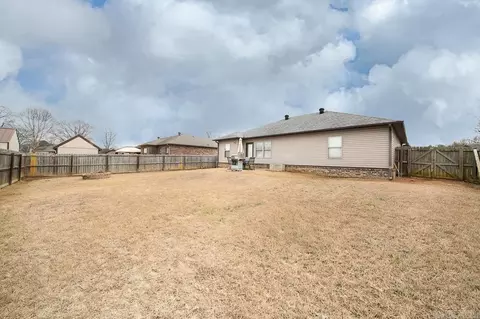 Exterior - 39 Lilly Ann Cir, Ward, AR 72176 photo 7 of 9