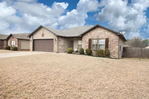 Exterior - 39 Lilly Ann Cir, Ward, AR 72176 photo 2 of 9