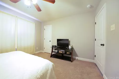 Bedroom - 39 Lilly Ann Cir, Ward, AR 72176 photo 7 of 9