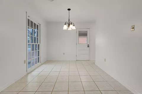 Dining - 2307 Independence Ave, Conway, AR 72034 photo 1 of 1