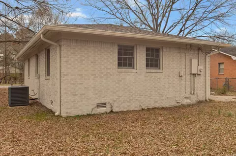 Exterior - 2307 Independence Ave, Conway, AR 72034 photo 9 of 9