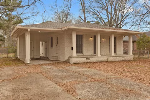Exterior - 2307 Independence Ave, Conway, AR 72034 photo 2 of 9