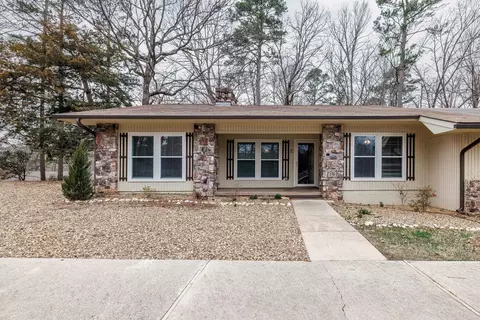 2 Abaron Pl, Hot Springs Village, AR 71909