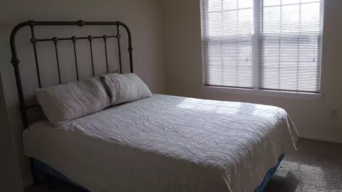 Bedroom - 275 Burning Tree Rd, Greers Ferry, AR 72067 photo 1 of 5