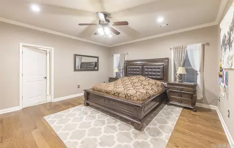 Bedroom - 6028 Hardin Dr, Bryant, AR 72022 photo 1 of 4