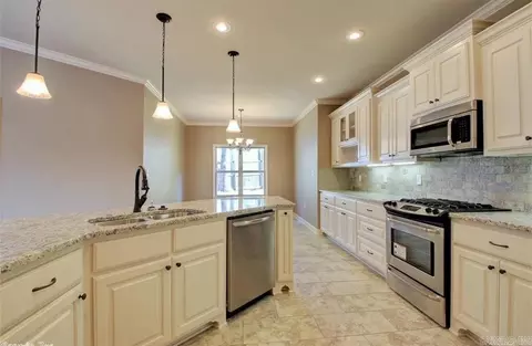Kitchen - 6028 Hardin Dr, Bryant, AR 72022 photo 1 of 6