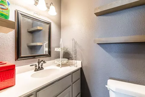 Bath - 56 Greystone Dr, Greenbrier, AR 72058 photo 6 of 6