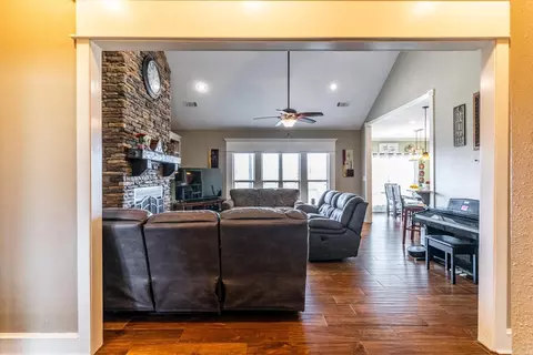 Living - 56 Greystone Dr, Greenbrier, AR 72058 photo 1 of 4