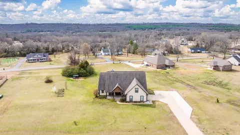 Exterior - 56 Greystone Dr, Greenbrier, AR 72058 photo 6 of 11