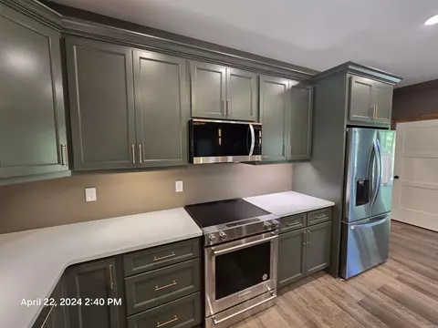 Kitchen - 280 Kustrin Dr, Drasco, AR 72530 photo 4 of 6