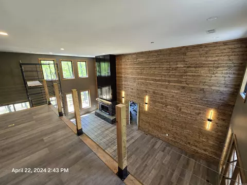Living - 280 Kustrin Dr, Drasco, AR 72530 photo 2 of 3