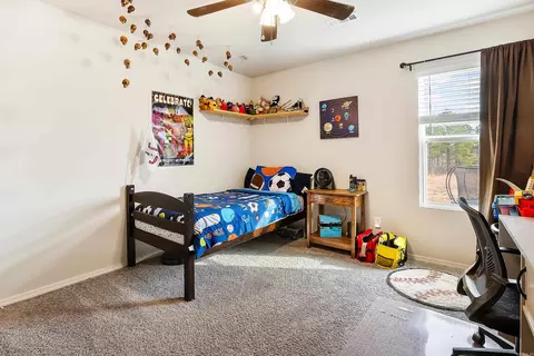 Bedroom - 5008 Red Fox Trl, Bauxite, AR 72011 photo 2 of 5