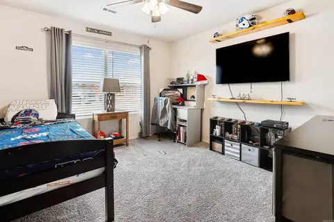 Bedroom - 5008 Red Fox Trl, Bauxite, AR 72011 photo 1 of 5