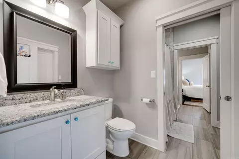 Bath - 1545 Briley Dr, Conway, AR 72034 photo 6 of 9