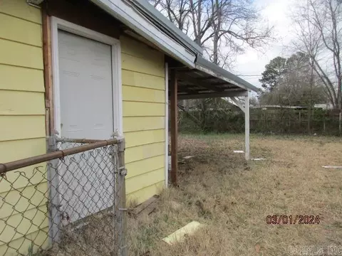 3103 Jonquil, Pine Bluff, AR 71603 photo 2