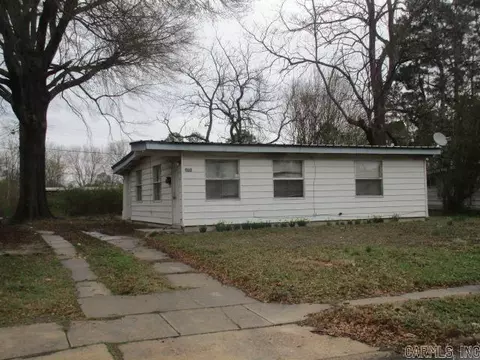 3201 Rose, Pine Bluff, AR 71603 photo 1