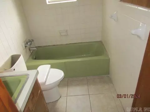 3102 Jonquil, Pine Bluff, AR 71603 photo 4