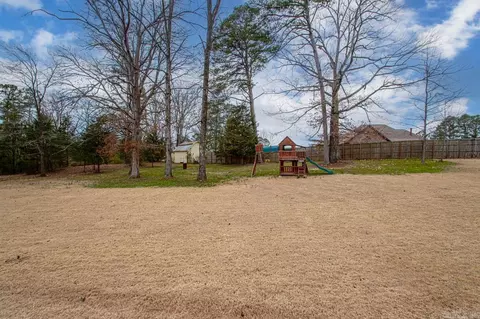 Exterior - 2097 Mohegan Trl, Benton, AR 72019 photo 9 of 14
