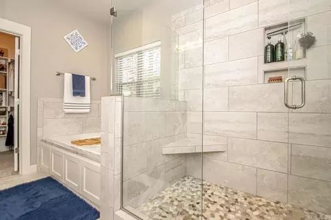 Bath - 2097 Mohegan Trl, Benton, AR 72019 photo 2 of 8