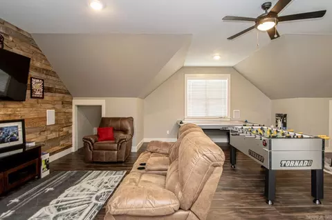 Bedroom - 2097 Mohegan Trl, Benton, AR 72019 photo 7 of 7
