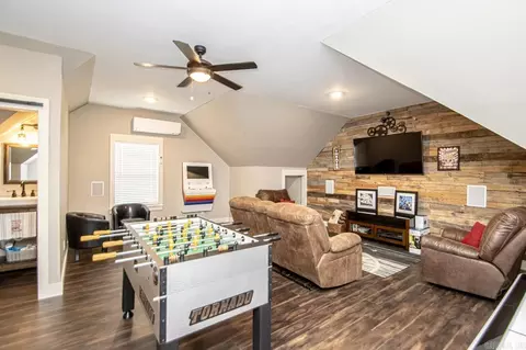 Bedroom - 2097 Mohegan Trl, Benton, AR 72019 photo 6 of 7