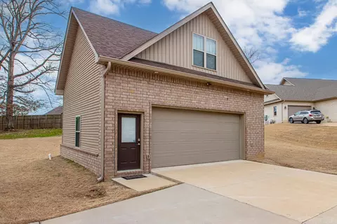 Exterior - 2097 Mohegan Trl, Benton, AR 72019 photo 10 of 14