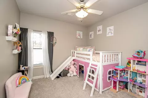 Bedroom - 2097 Mohegan Trl, Benton, AR 72019 photo 3 of 7