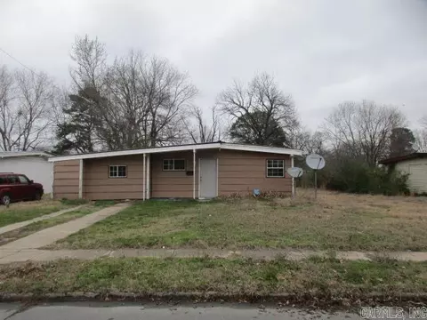 3401 Jonquil, Pine Bluff, AR 71603 photo 1