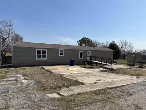 606 N 3rd St, Marmaduke, AR 72443 photo 1