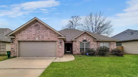 29 Bentley Cir, Little Rock, AR 72210