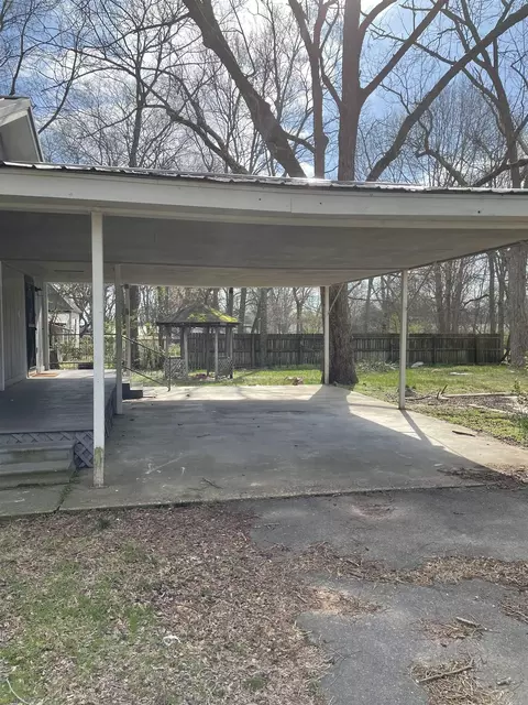 913 River St, Benton, AR 72015 photo 2