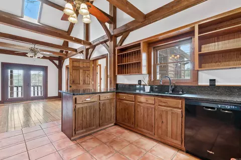 Kitchen - 156 Arapaho Loop, Royal, AR 71968 photo 3 of 4