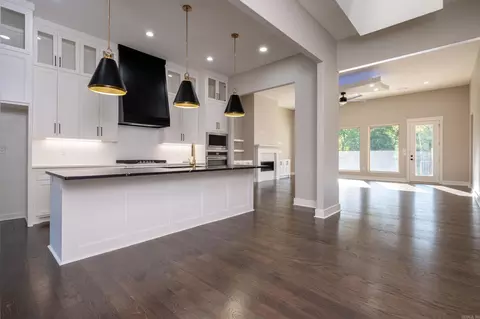 Kitchen - 8607 Congo Rd, Benton, AR 72019 photo 1 of 6