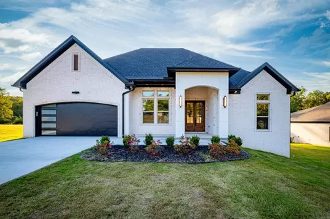 Exterior - 8607 Congo Rd, Benton, AR 72019 photo 1 of 9