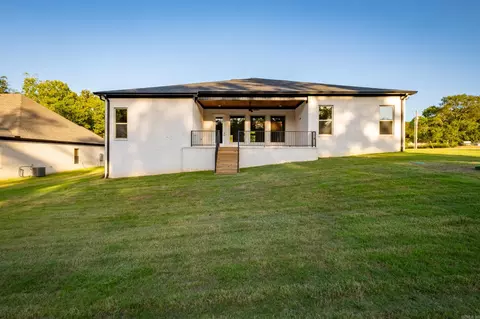 Exterior - 8607 Congo Rd, Benton, AR 72019 photo 5 of 9