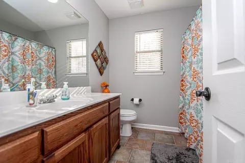 Bath - 21601 Silver Maple Dr, Hensley, AR 72065 photo 1 of 7
