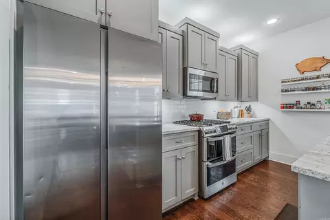 Kitchen - 855 Reynolds Ave, Conway, AR 72032 photo 4 of 6