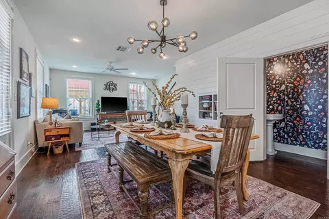 Dining - 855 Reynolds Ave, Conway, AR 72032 photo 2 of 2