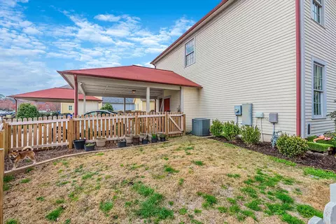Exterior - 855 Reynolds Ave, Conway, AR 72032 photo 8 of 9