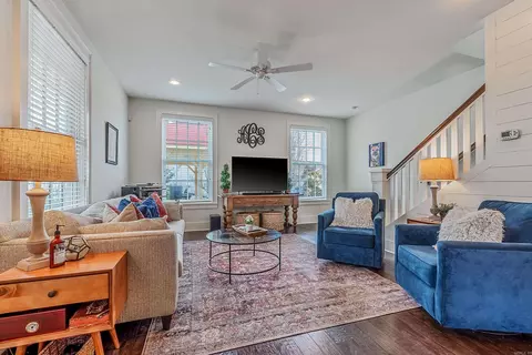Living - 855 Reynolds Ave, Conway, AR 72032 photo 1 of 5