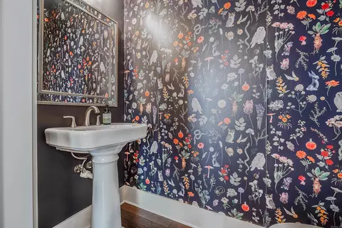 Bath - 855 Reynolds Ave, Conway, AR 72032 photo 1 of 5