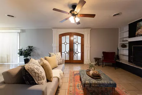 Living - 1270 Woodside Dr, Conway, AR 72032 photo 7 of 8