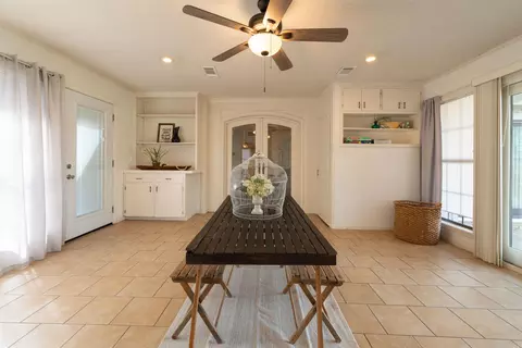 Living - 1270 Woodside Dr, Conway, AR 72032 photo 8 of 8