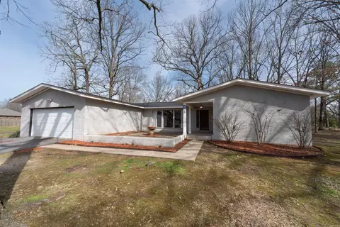 Exterior - 1270 Woodside Dr, Conway, AR 72032 photo 7 of 10