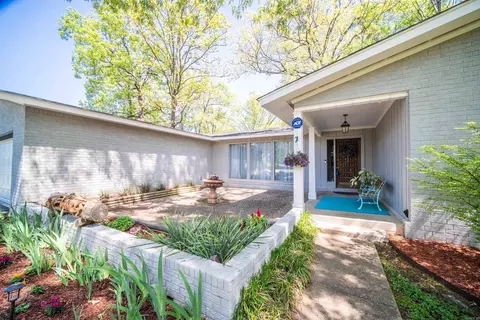 Exterior - 1270 Woodside Dr, Conway, AR 72032 photo 1 of 10