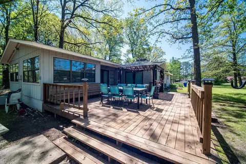 Exterior - 1270 Woodside Dr, Conway, AR 72032 photo 5 of 10