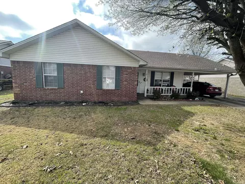 2207 Jonathan Ln, Searcy, AR 72143