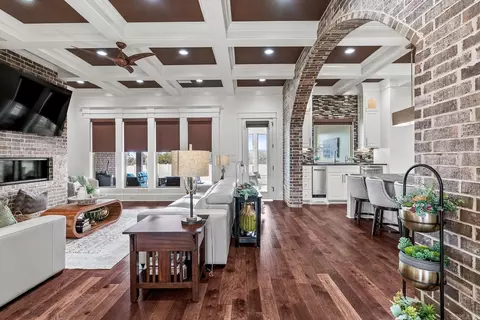 Living - 7 Gardner Dr, Greenbrier, AR 72058 photo 3 of 11
