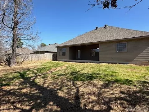 Exterior - 3121 Shelby Dr, Benton, AR 72015 photo 7 of 8