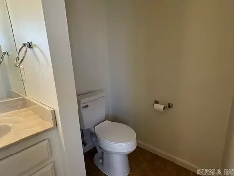 Bath - 3121 Shelby Dr, Benton, AR 72015 photo 10 of 10